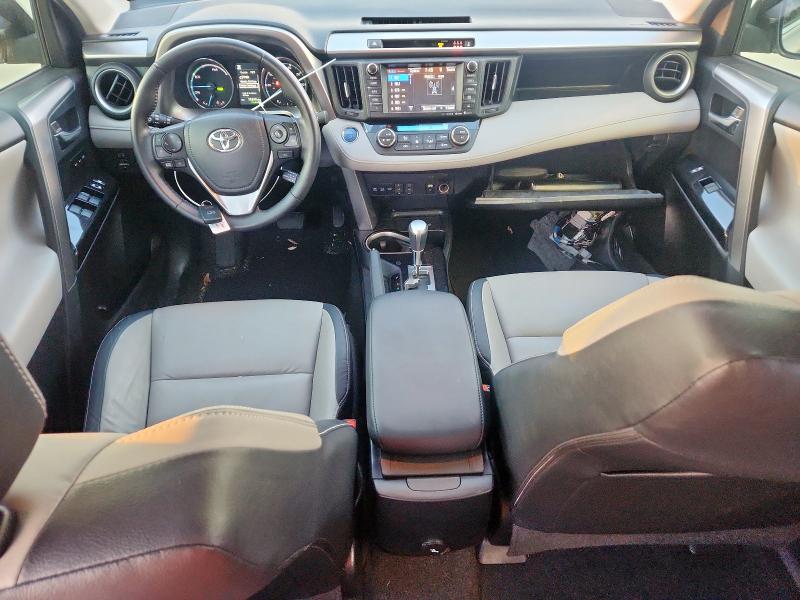 Photo 8 from auction – 2017 TOYOTA RAV4 LIMIT with VIN JTMDJREV3HD101996