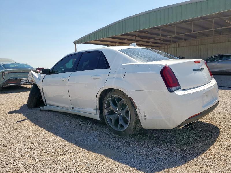 Photo 2 from auction – 2023 CHRYSLER 300 TOURIN with VIN 2C3CCAAG9PH677094