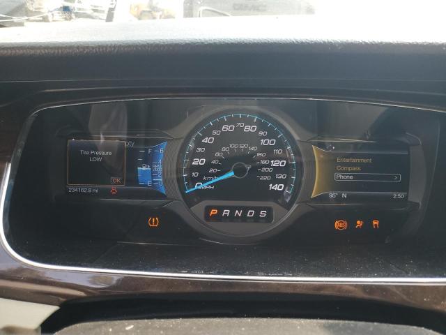 Photo 9 from auction – 2017 FORD TAURUS LIM with VIN 1FAHP2F8XHG115155