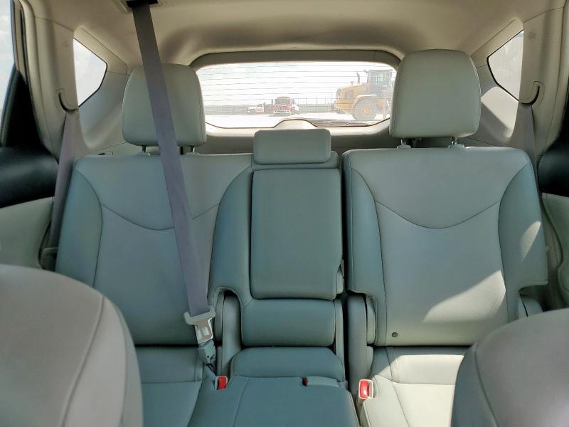 Photo 10 from auction – 2014 TOYOTA PRIUS V with VIN JTDZN3EU5E3315694