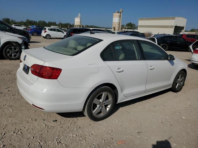 Photo 3 from auction – 2012 VOLKSWAGEN JETTA TDI with VIN 3VWLL7AJ6CM425211