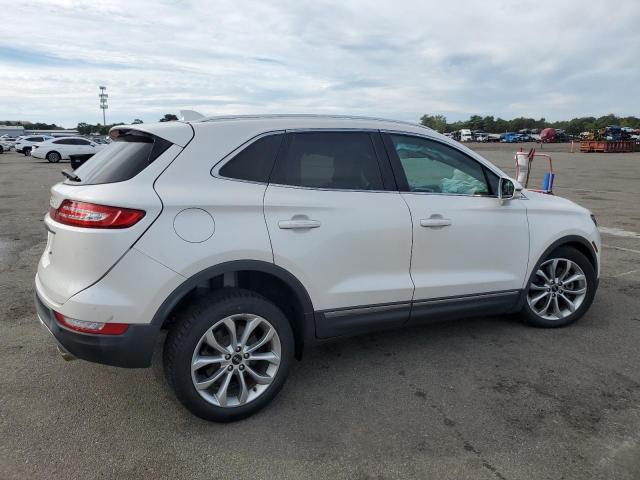 Photo 3 from auction – 2019 LINCOLN MKC SELECT with VIN 5LMCJ2D96KUL39381