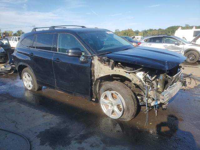 Photo 4 from auction – 2022 TOYOTA HIGHLANDER with VIN 5TDBZRBH1NS572074