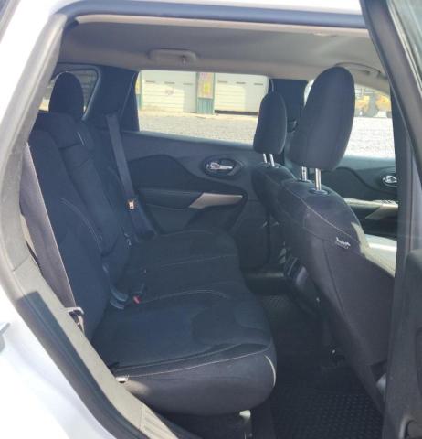 Photo 10 from auction – 2017 JEEP CHEROKEE L with VIN 1C4PJLCS3HD223387