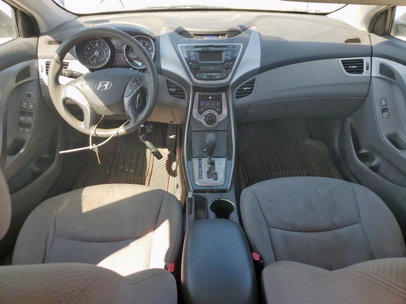 Photo 8 from auction – 2013 HYUNDAI ELANTRA GL with VIN 5NPDH4AE2DH303852