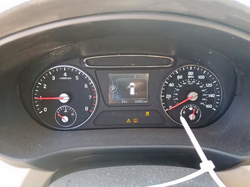 Photo 9 from auction – 2016 KIA SORENTO LX with VIN 5XYPGDA32GG038845