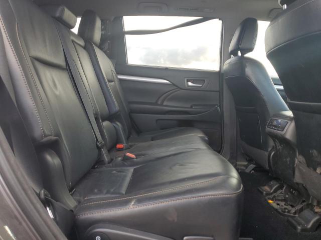 Photo 11 from auction – 2018 TOYOTA HIGHLANDER with VIN 5TDJZRFH0JS882488