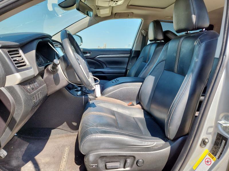 Photo 7 from auction – 2018 TOYOTA HIGHLANDER with VIN 5TDKZRFH5JS533606