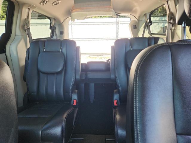 Photo 10 from auction – 2015 CHRYSLER TOWN & COU with VIN 2C4RC1BG6FR565513