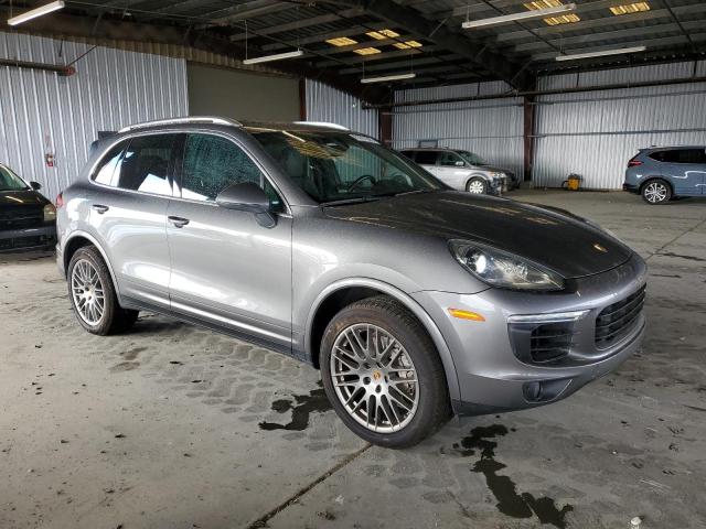 Photo 4 from auction – 2017 PORSCHE CAYENNE S with VIN WP1AB2A29HLA52696