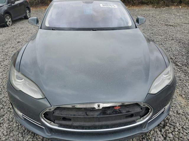 Photo 11 from auction – 2013 TESLA MODEL S with VIN 5YJSA1CG8DFP03762