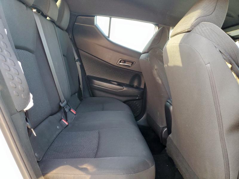 Photo 10 from auction – 2019 TOYOTA C-HR XLE with VIN NMTKHMBX2KR090589