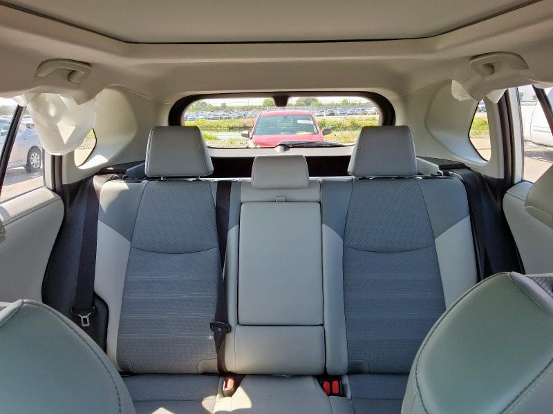 Photo 10 from auction – 2020 TOYOTA RAV4 LIMIT with VIN JTMD6RFV3LD500643