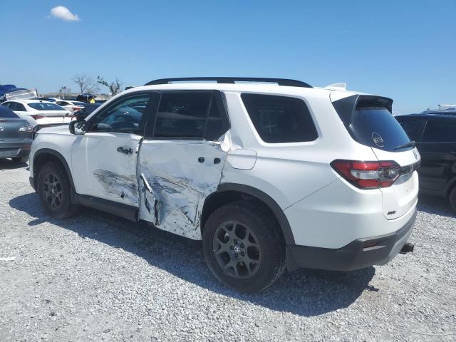 Photo 2 from auction – 2024 HONDA PILOT TRAI with VIN 5FNYG1H62RB009150