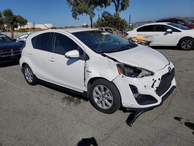 Photo 4 from auction – 2017 TOYOTA PRIUS C with VIN JTDKDTB35H1597139