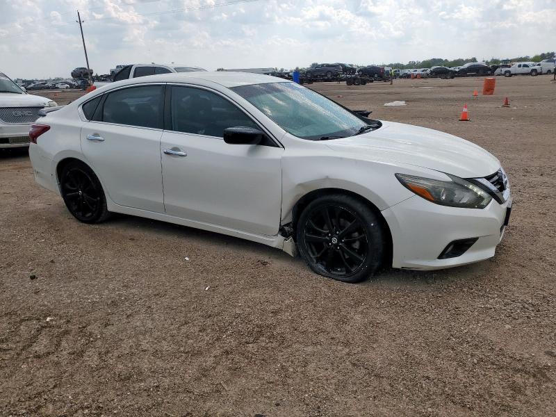 Photo 4 from auction – 2017 NISSAN ALTIMA 2.5 with VIN 1N4AL3AP2HC198038