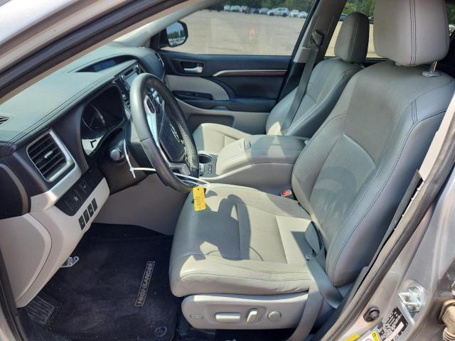 Photo 7 from auction – 2015 TOYOTA HIGHLANDER with VIN 5TDYKRFH9FS060959