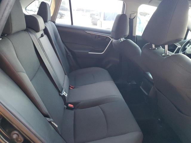 Photo 11 from auction – 2020 TOYOTA RAV4 LE with VIN JTMH1RFV1LD050569