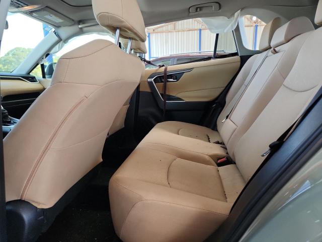 Photo 11 from auction – 2019 TOYOTA RAV4 XLE with VIN JTMW1RFV0KD019755