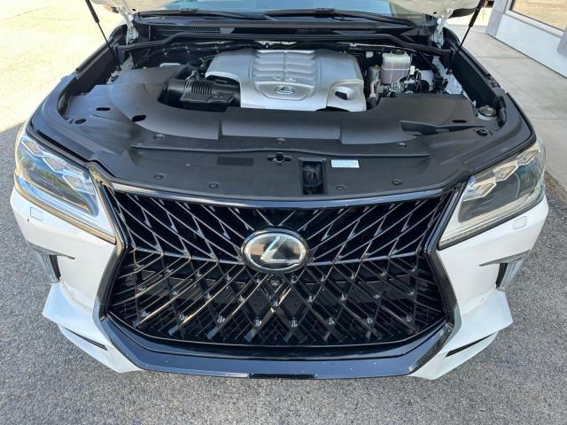 Photo 7 from auction – 2017 LEXUS LX 570 with VIN JTJHY7AX7H4243757