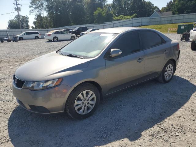 KIA FORTE EX 2010 مع رقم تعريف المركبة KNAFU4A2XA5052159 - صورة من المزاد