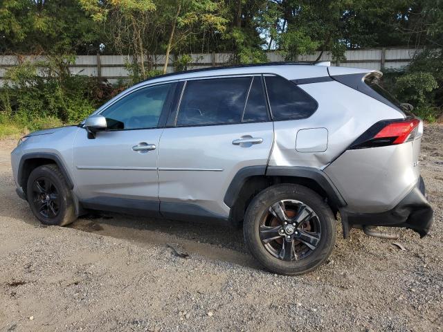 Photo 2 from auction – 2019 TOYOTA RAV4 XLE with VIN JTMP1RFVXKD028063