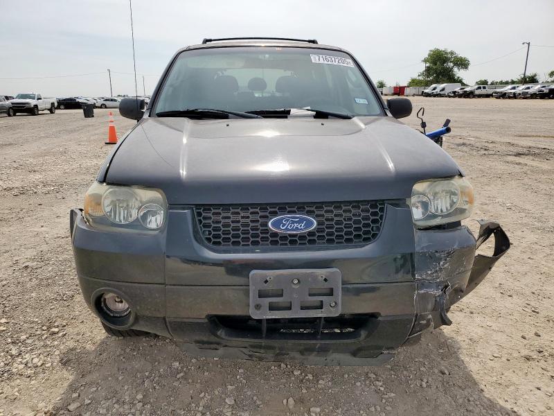 Photo 5 from auction – 2006 FORD ESCAPE LIM with VIN 1FMCU04106KB00869