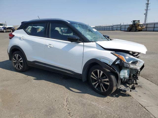 Photo 4 from auction – 2019 NISSAN KICKS S with VIN 3N1CP5CU2KL510296