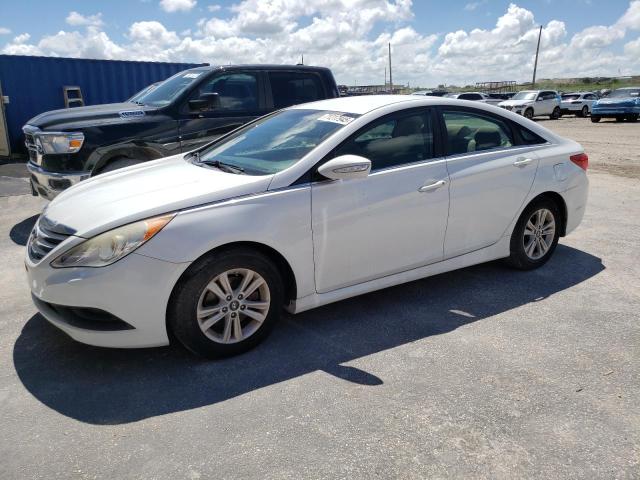 HYUNDAI SONATA GLS 2014 with VIN 5NPEB4AC7EH934537 - Photo from auction