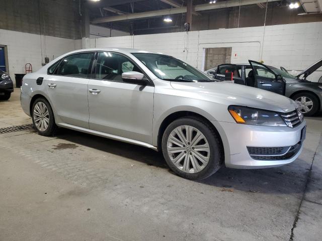 Photo 4 from auction – 2014 VOLKSWAGEN PASSAT S with VIN 1VWAS7A32EC115444