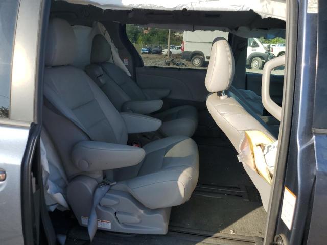 Photo 11 from auction – 2017 TOYOTA SIENNA XLE with VIN 5TDYZ3DC8HS844780
