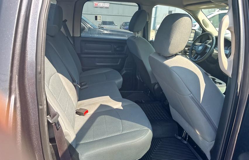 Photo 6 from auction – 2016 RAM 1500 ST with VIN 1C6RR6KT4GS405243