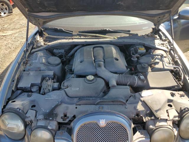 Photo 11 from auction – 2003 JAGUAR S-TYPE R with VIN SAJEA03V031M66926