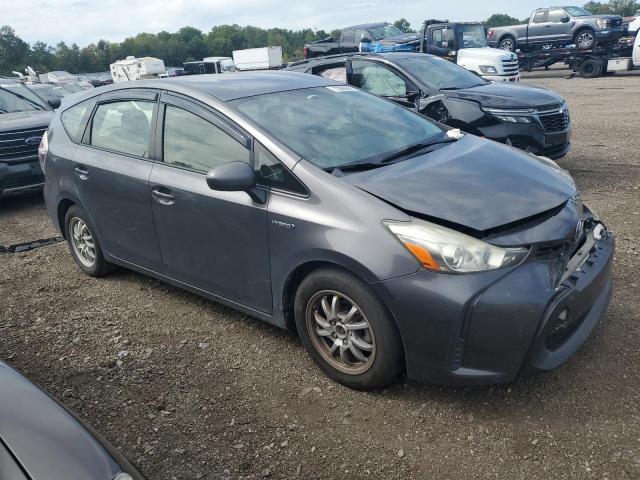 Photo 4 from auction – 2015 TOYOTA PRIUS V with VIN JTDZN3EU3FJ025175