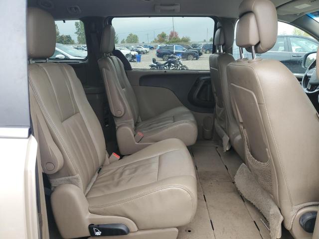 Photo 11 from auction – 2014 CHRYSLER TOWN & COU with VIN 2C4RC1BG1ER377772