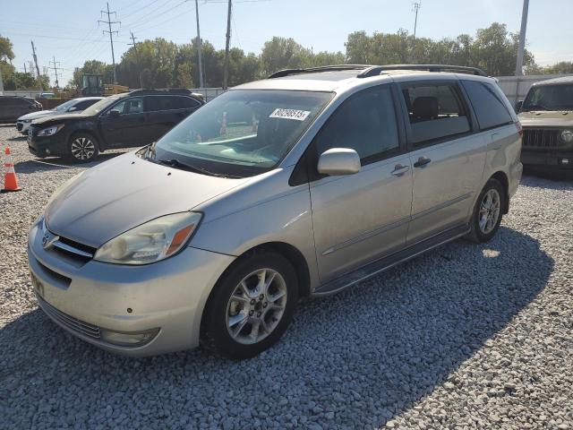 TOYOTA SIENNA XLE 2004 with VIN 5TDZA22C64S179655 - Photo from auction