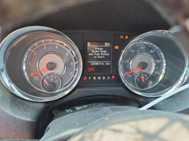 Photo 9 from auction – 2014 CHRYSLER TOWN & COU with VIN 2C4RC1CG1ER107746