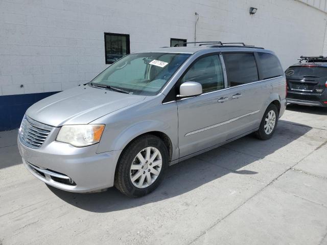 CHRYSLER TOWN & COU 2013 with VIN 2C4RC1BG1DR689069 - Photo from auction