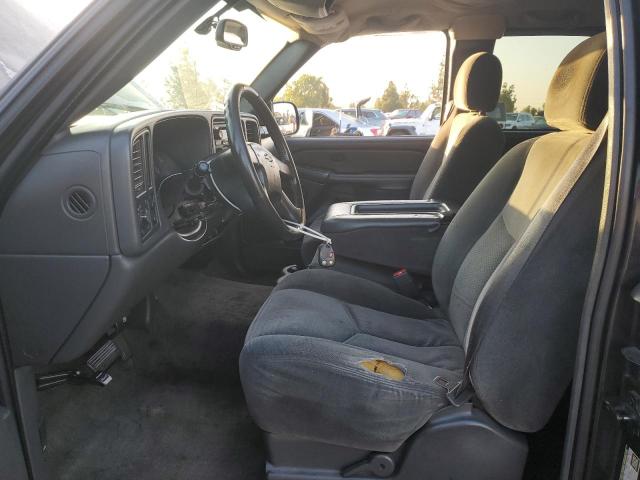 Photo 7 from auction – 2004 CHEVROLET SILVERADO C1500 with VIN 2GCEC19V941207725