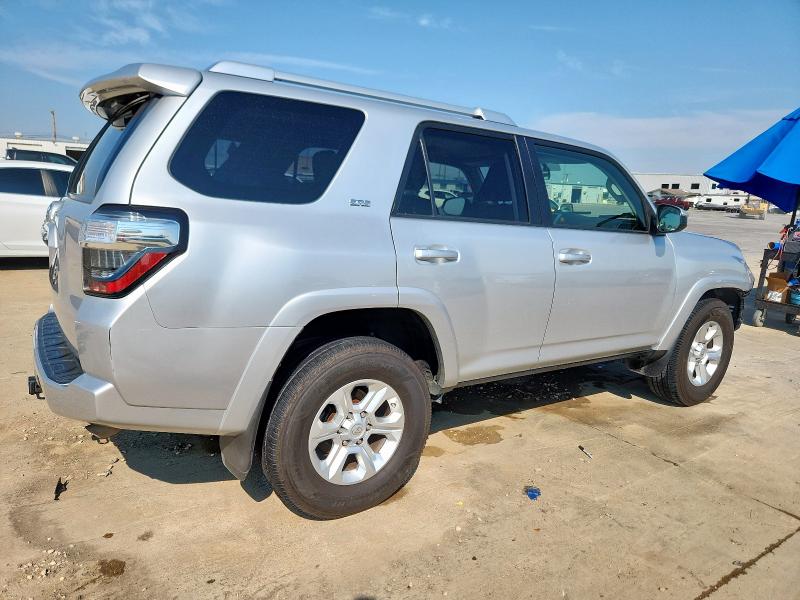 Photo 3 from auction – 2015 TOYOTA 4RUNNER SR with VIN JTEZU5JR7F5084833