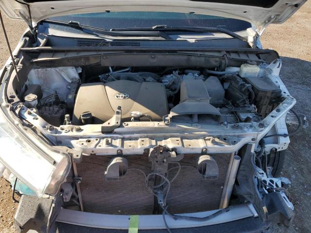 Photo 11 from auction – 2018 TOYOTA HIGHLANDER with VIN 5TDZZRFH3JS254234
