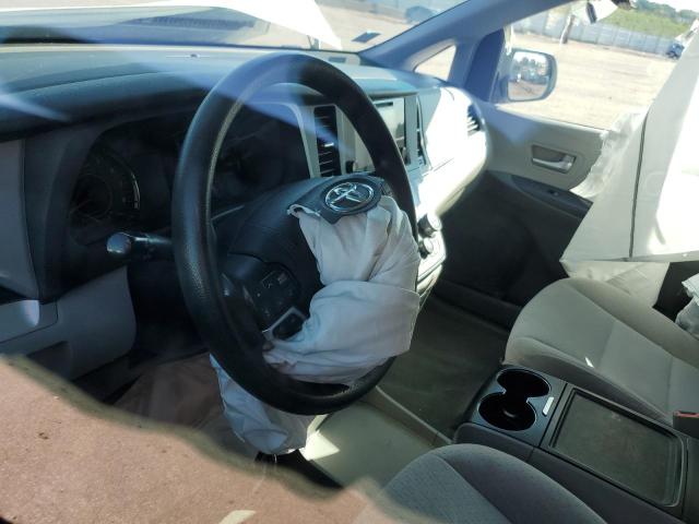 Photo 8 from auction – 2016 TOYOTA SIENNA LE with VIN 5TDKK3DC3GS736821