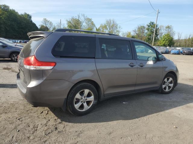 Photo 3 from auction – 2011 TOYOTA SIENNA LE with VIN 5TDKK3DC1BS141779
