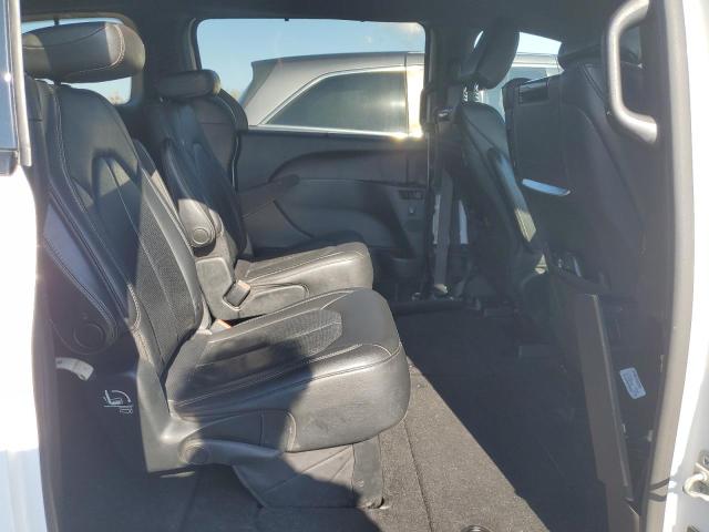 Photo 11 from auction – 2018 CHRYSLER PACIFICA T with VIN 2C4RC1EG7JR332566