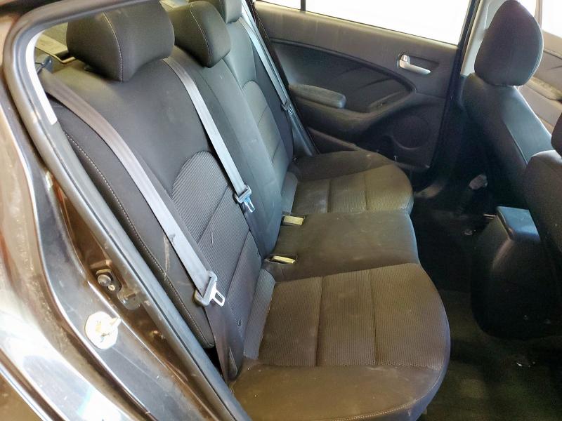 Photo 10 from auction – 2017 KIA FORTE LX with VIN 3KPFK4A71HE160740