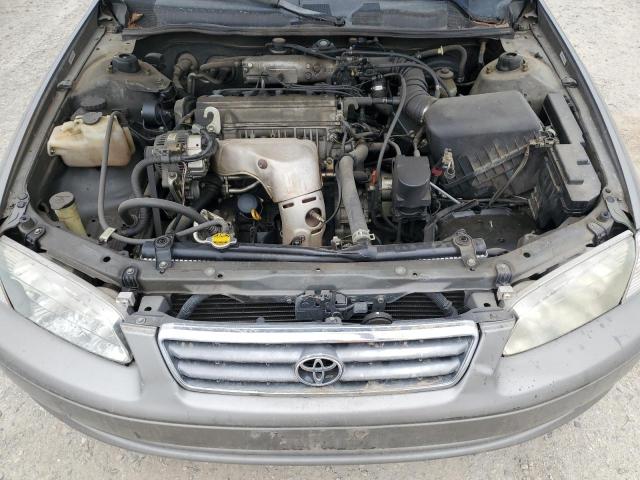 Photo 11 from auction – 2001 TOYOTA CAMRY CE with VIN 4T1BG22K11U088786