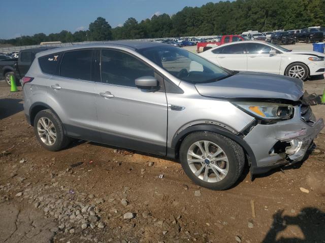 Photo 4 from auction – 2017 FORD ESCAPE SE with VIN 1FMCU0GD5HUC18932