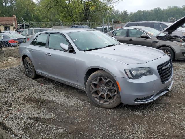 Photo 4 from auction – 2016 CHRYSLER 300 S with VIN 2C3CCAGG6GH296309