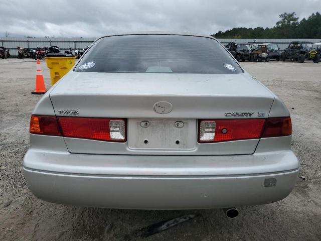 Photo 6 from auction – 2000 TOYOTA CAMRY CE with VIN 4T1BG22K9YU705880