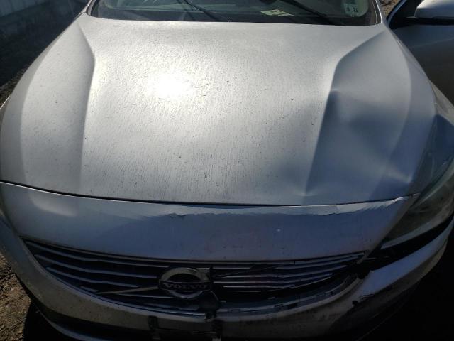 Photo 11 from auction – 2016 VOLVO S60 PREMIER with VIN LYV612TK5GB091036